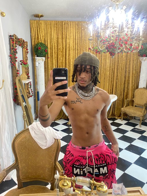 MUNJI - 2 pic. I know u from Twitter/ I know u from insta Yo I had shorty pussy creamn like a mfk might have that run that back with bro one time 🤔🤔🤔 https://t.co/Q7vbpA1gKw https://t.co/Q7vbpA1gKw https://t.co/Q7vbpA1gKw https://t.co/2RvY7MiawJ