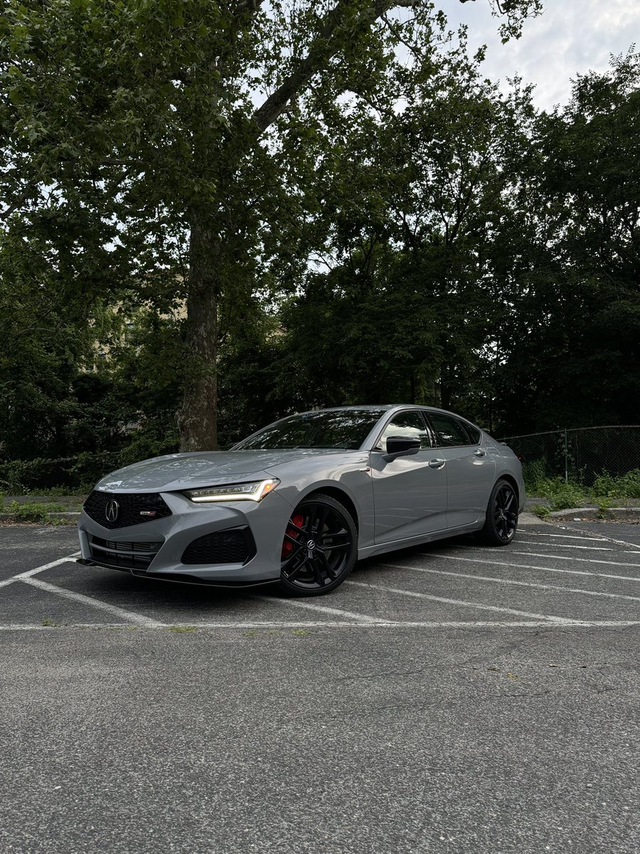 alllcarnews's tweet photo. The gorgeous 2024 @Acura TLX Type-S is in this week for review! New digital dash and minor updates make for fun daily performance sedan! 

What do YOU want to see/know? https://t.co/gC5kVuKpcJ