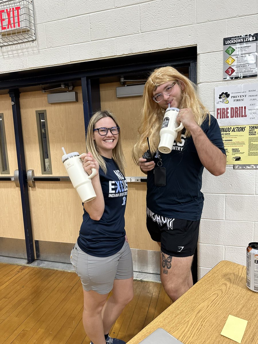 debbieirvingfry's tweet photo. Some days this teaching thing is pretty amazing. Today was one of them. I’m going to miss my Seniors! #SeniorTakeOver #BravesRise https://t.co/psTbFH01E7