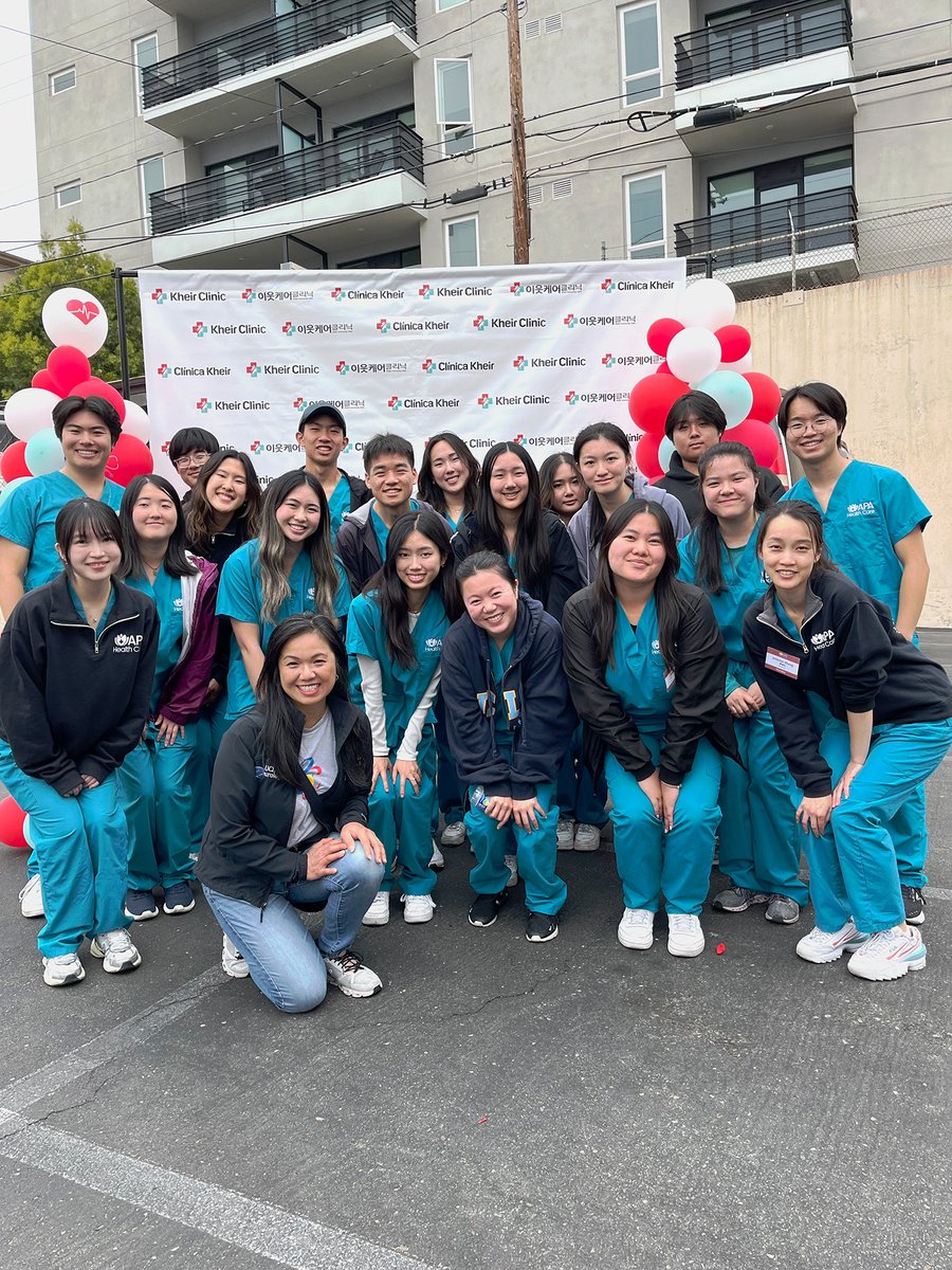UCLAEastonAD's tweet image. The UCLA Easton Center, APA Health CARE, @APAMSA, DGSOM Oncology Interest Group, and #EMRA volunteers were delighted to educate, share resources, and provide free health and dementia screenings to the AANHPI communities at the @LAKHEIR in Koreatown on Saturday, June 1st.