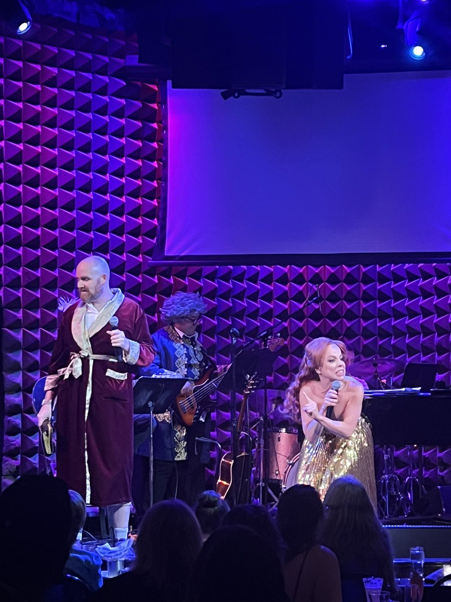 kkassal's tweet photo. Quite literally nothing on earth would have prepared me for when @LeslieKritzer’s Lady of the Lake brought out Sweaty Oracle tonight at @JoesPub https://t.co/7r0HEV0vJb