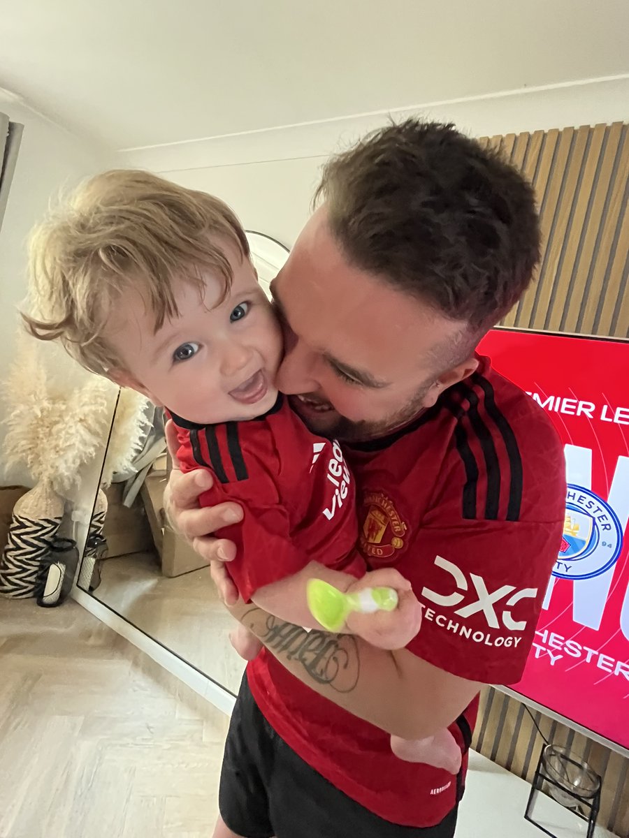 Tommy Lowe tweet media