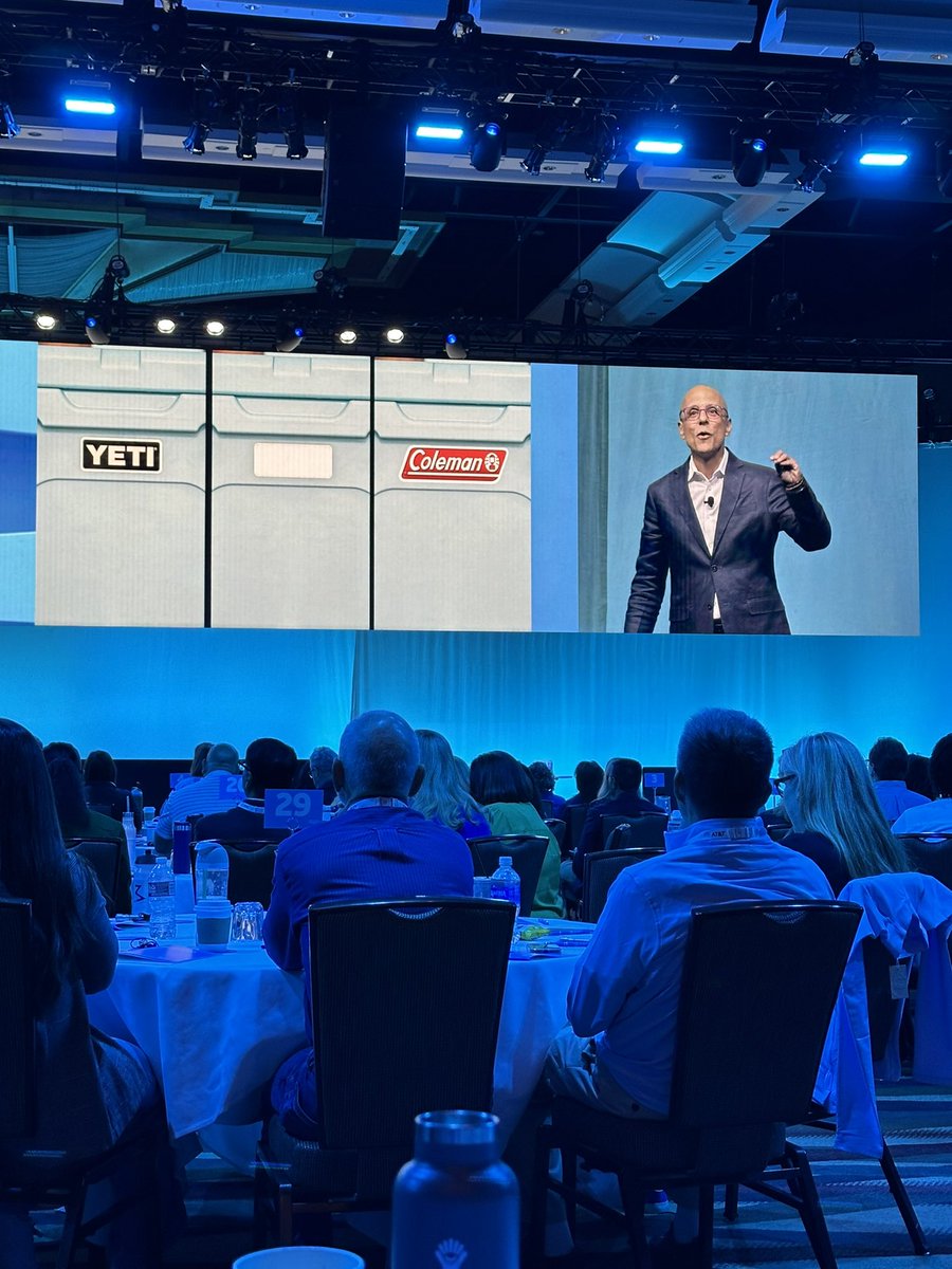 Maria Ansalmar tweet media