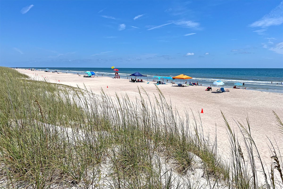 Mellow weekday seaside scenes at Fernandina’s Main Beach Park. Sea breeze blowing from east made for very pleasant beach day along Amelia Island’s Atlantic shoreline. Sea oats starting to pop their fringes (seed heads) in early June 2024.
#AmeliaIslandLiving #FernandinaBeach