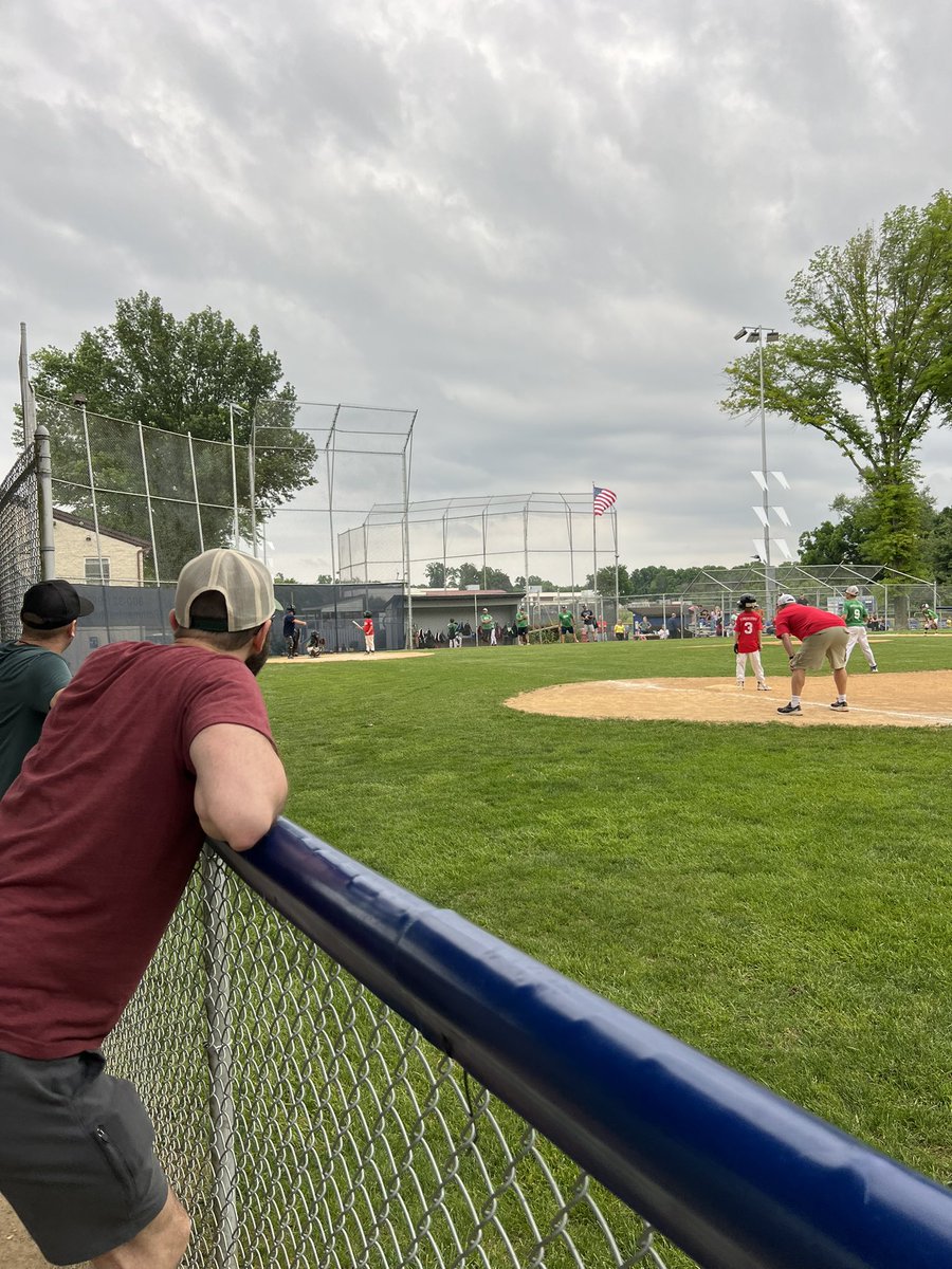 christen_rexing's tweet photo. #DelcoSportsMom finally made it to the ball fields after taxi duty. Dark skies opened up in the 4th, chucked buckets of rain on us. #DisarrayInTheDugout rain delay. They’ll be back tomorrow to see if they make it to the final game🤞🏻🍀⚾️♥️
#1 fan #DelcoPoppop & the dad fence lean https://t.co/OfUEolrsht