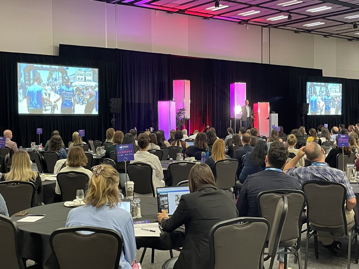 LucDupont's tweet photo. Je prononçais ce matin une conférence portant sur les générations et leurs habitudes médias, création et valeurs au Colloque annuel de l’association des communicateurs municipaux du Québec (ACMQ) à Lévis. Félicitations aux organisateurs pour ce record de participation! https://t.co/hnbgSV2BXQ