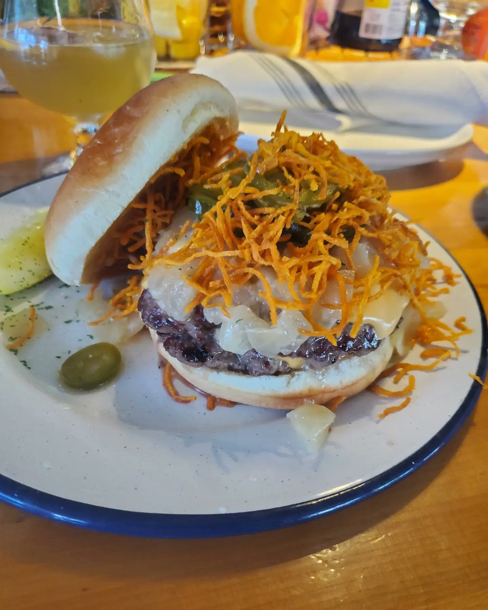 nickalbright's tweet photo. First true day off in a few months so I had to take a day trip to the city. Started by sitting on I-55 for two hours,  then I grabbed a dinner and a couple cocktails at @MottStreetChi, and I'm now sitting at my first crosstown game ever https://t.co/6kwNmAm8Tu