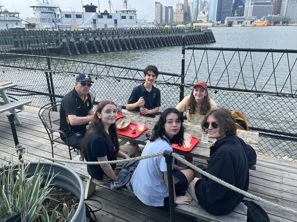 Ms. Postler tweet media