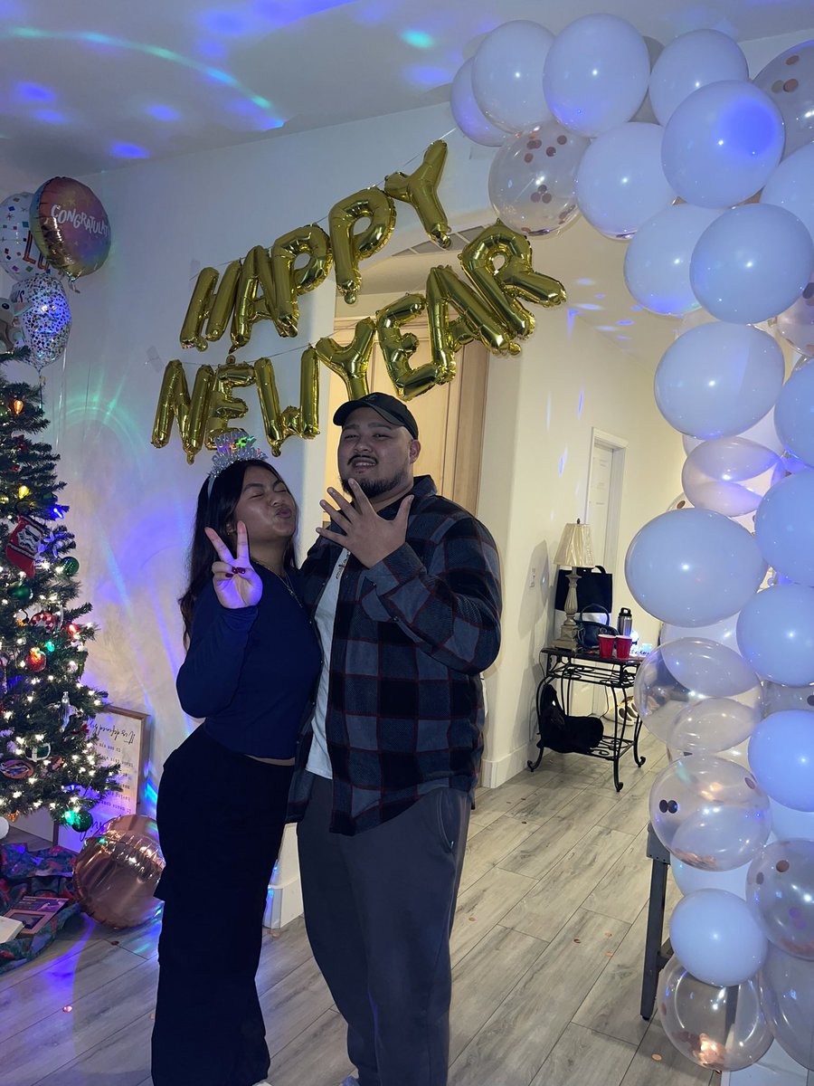 heyyDELOS's tweet photo. happy bday @SinBKS_ 🤍 https://t.co/k7dQZOYUBR