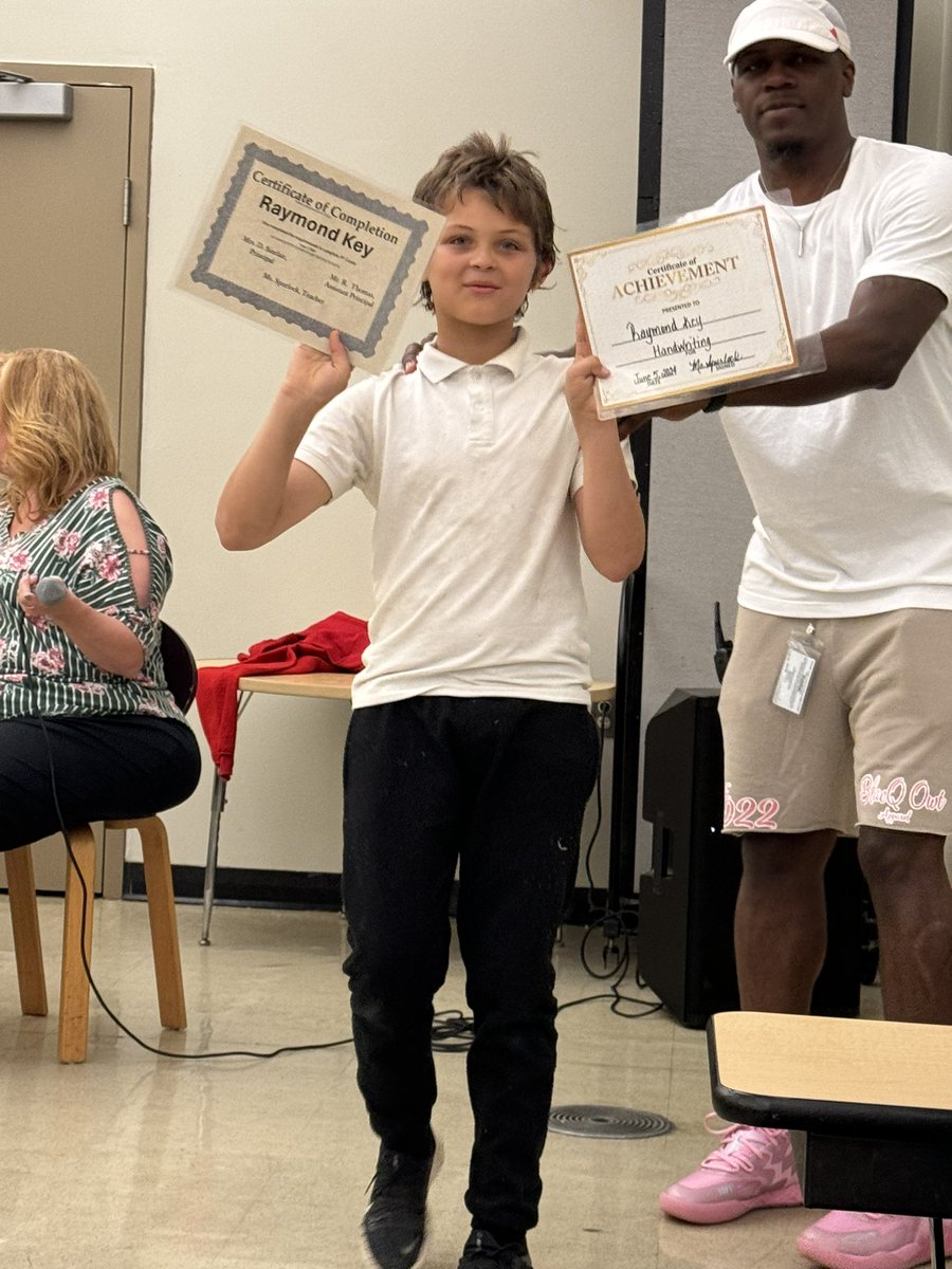 MiddleMarquette's tweet photo. As our year draws to close, we took the time to recognize our students who have achieved excellence this year. Awesome job Mustangs. https://t.co/d6nSMOGqKX