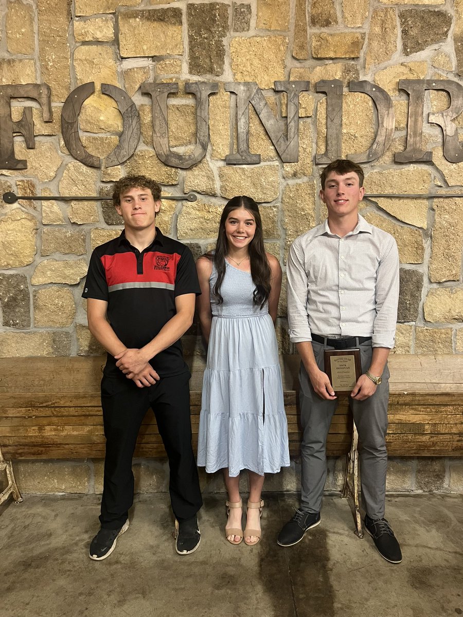 Rossville was well represented at the Dan Key Rising Stars banquet tonight. Thanks for a great evening <a href="/DanKey_Farmers/">Dan Key Farmers Agency</a> <a href="/RossvilleDawgs/">Rossville Dawgs</a>