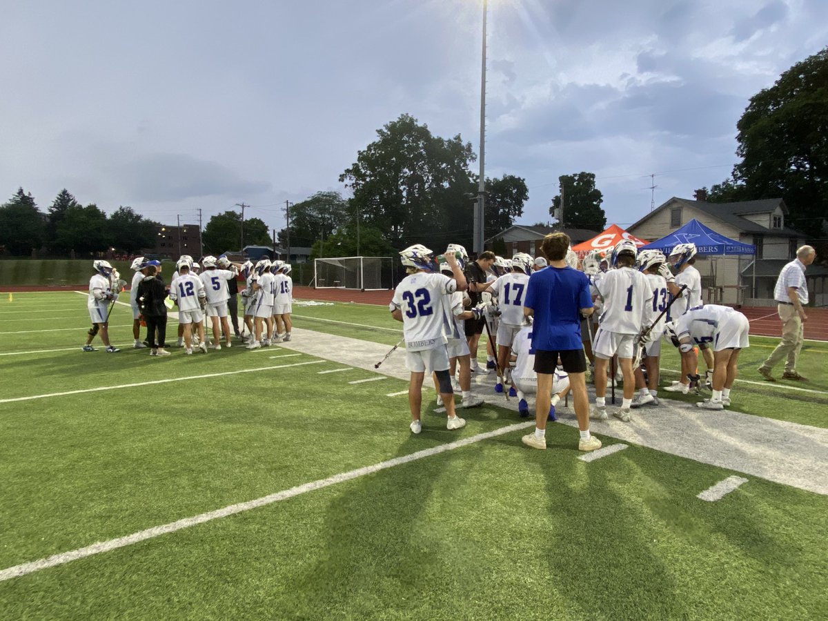 stx_lacrosse's tweet photo. UA timeout.

1:53 left. Bombers 13, UA 11. https://t.co/Sn8TlyJXYJ
