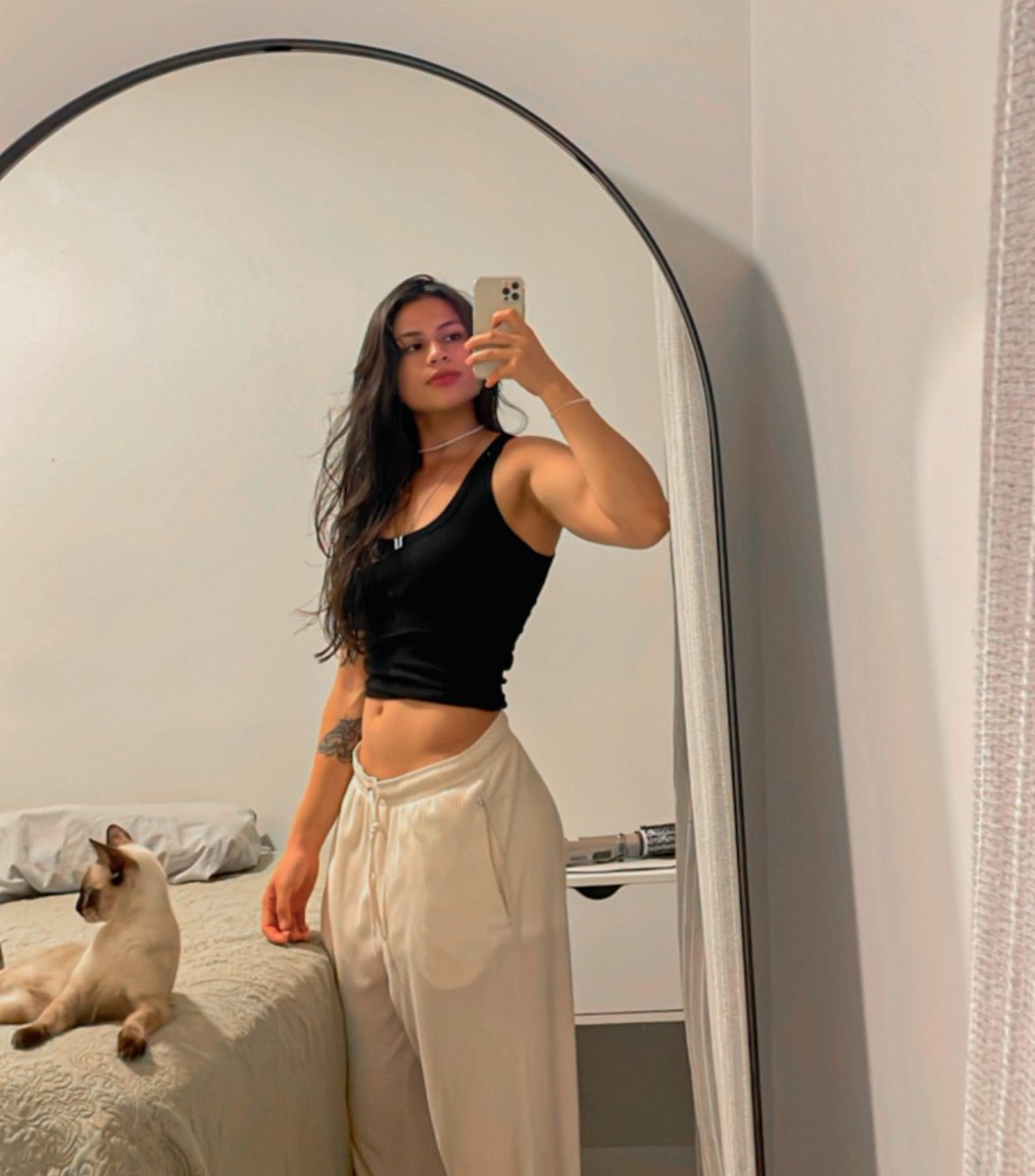 abudhelll's tweet image. passando pra lembrar QUE