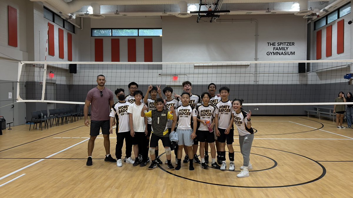 IS281JBC's tweet photo. CONGRATULATIONS TO Our IS281 Cavallaro Boys Volleyball Honey Badger Team who won the BROOKLYN CHAMPIONSHIPS beating McKinley in 2 sets. 🏆👏🙌 https://t.co/yQX8O65PqD