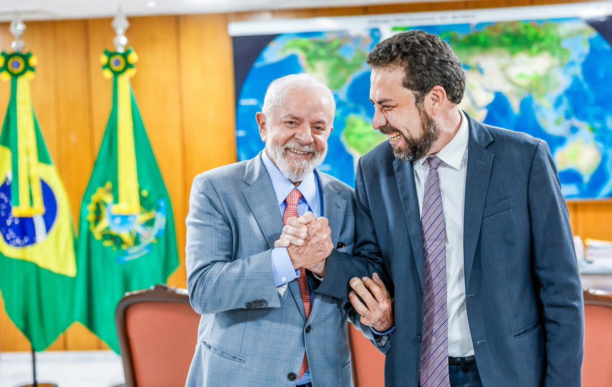 GuilhermeBoulos's tweet photo. Esperança para o Brasil e para SP! Excelente encontro com o Presidente @LulaOficial para debater os investimentos federais e o futuro da maior cidade do Brasil.

📸 @ricardostuckert https://t.co/IfJUwMwJ5Y