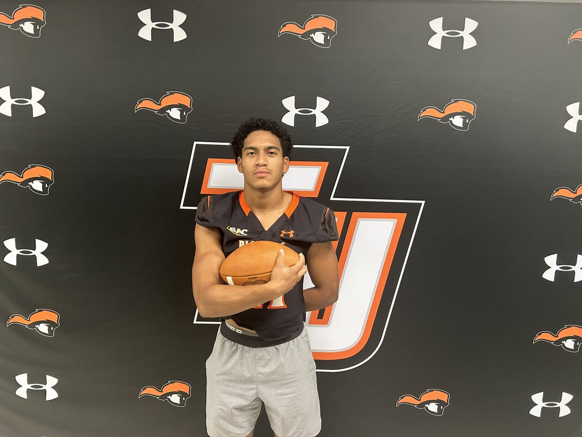 Thank you to @_Coach_Mc and <a href="/TusculumFB/">Tusculum Football</a> for having me and a great workout!
<a href="/acaeaglesfball/">ACA Football</a> <a href="/CoachMichaelSu1/">Coach Michael Summers</a> <a href="/CoachDockins/">JL Dockins</a>