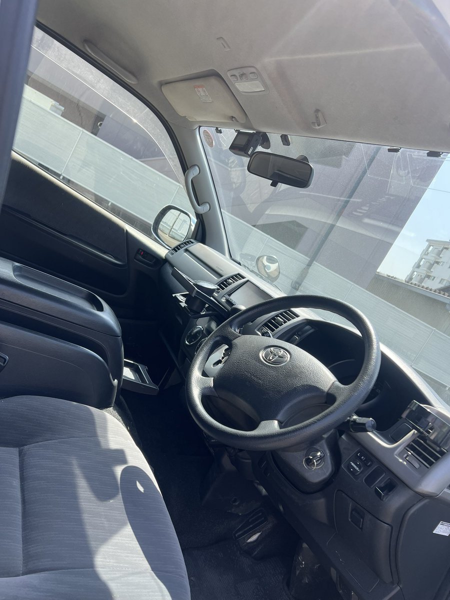 Mahi131113's tweet photo. 愛知からハイエース売ります
コミコミ100万
約16万キロ
車検R7年4月まで
詳細はツリーに下げておきます！
#車売ります
#単車売ります
#ハイエース売ります
#車売買
#ハイエーサー https://t.co/zhDbFAglSq