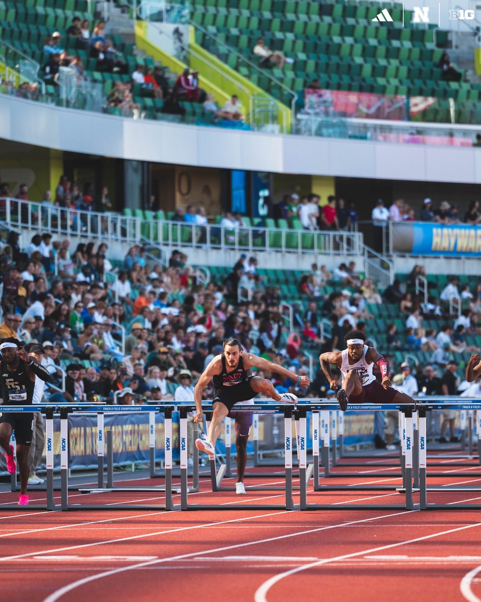 HuskerTFXC's tweet photo. Darius Luff. NCAA Final.🍿🍿

With a 13.31, Luff won his heat of the 110m hurdles semifinal to earn his spot in the final! Tune in to the big race on Friday at 8:42 (CT) on ESPN2. https://t.co/VVO4GjhR77