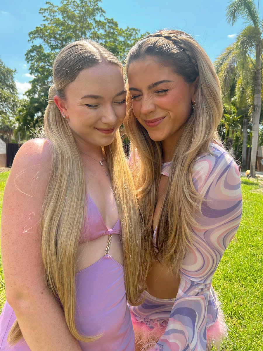 Get ready for festival season with a new Hairdo! 🌟

Besties <a href="/sarahhgold/">Sarah Goldsmith</a> and <a href="/val/">Val</a>.castaneda are looking cute and rave-ready in the 25” Straight Pony and 3pc Braid Band Kit!

Find your style and dance the summer away with Hairdo 🎉

Shop: bit.ly/3SghgCZ