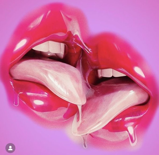 Happy Pride to all the closeted men who come to the internet to be their true selves 🏳️&zwj;🌈❤️ though you