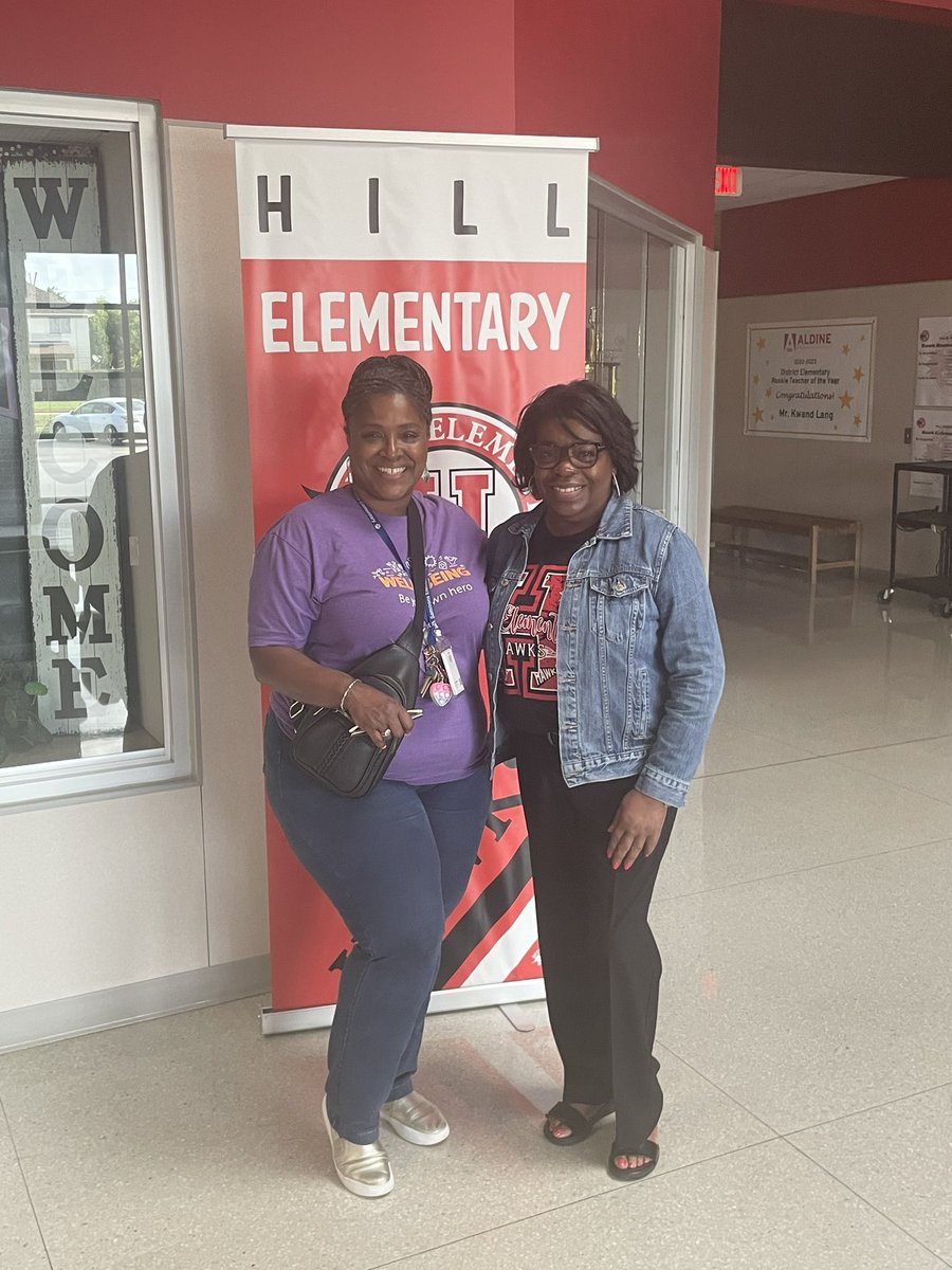 Erica Thompson tweet media