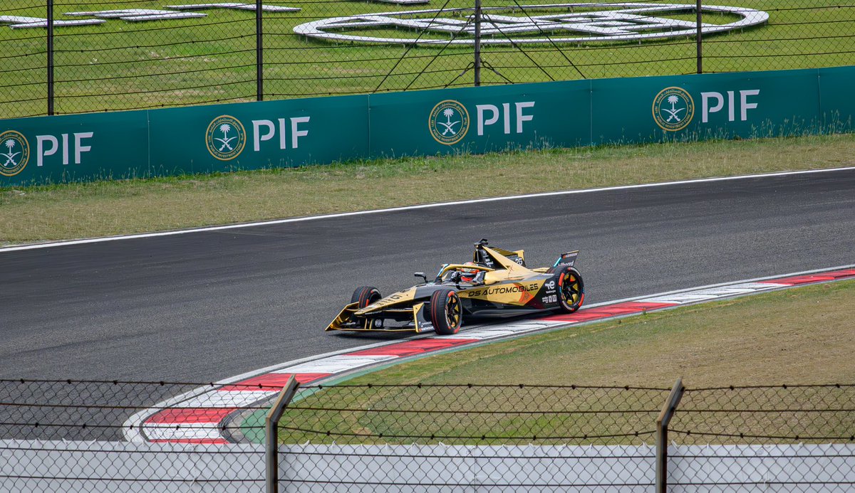 ObeySwon's tweet photo. Formule E DS Panske🤘🏻 https://t.co/6l5ognBg1s