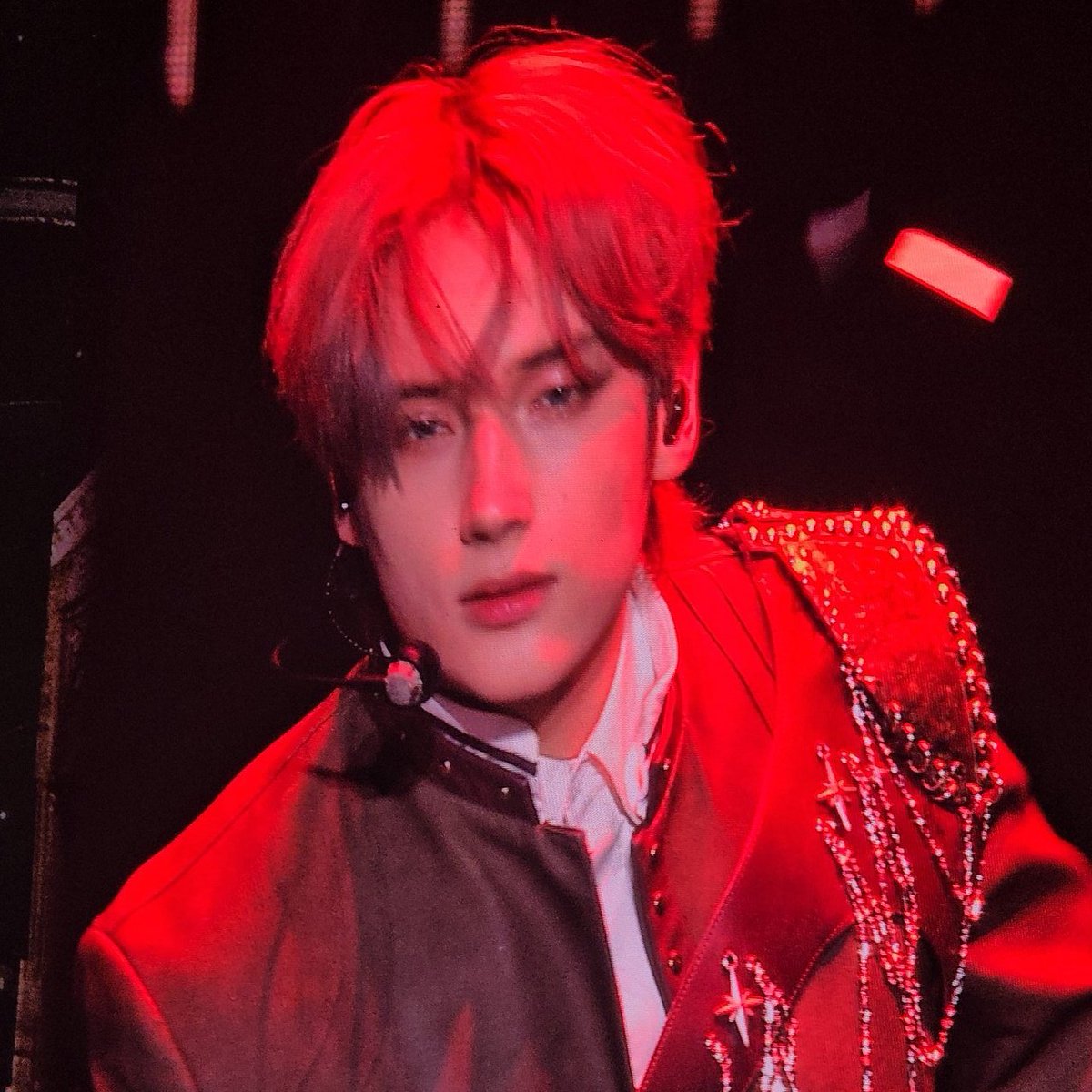 huening kai is ridiculously attractive... HIS MULLET OMFG