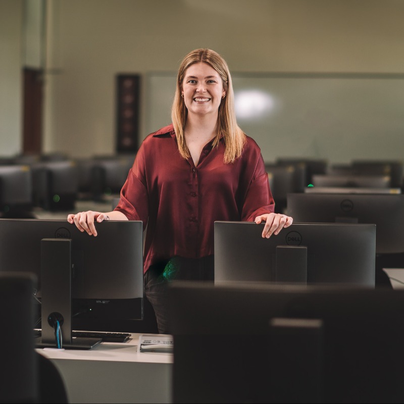 unisqaus's tweet photo. Now here's something to 'like' 📲

Dr @RileyA_Scott's new research has revealed that online interactions with friends are more frequent, sincere and fun than in person for socially anxious youth.

@sciencedirect 💛