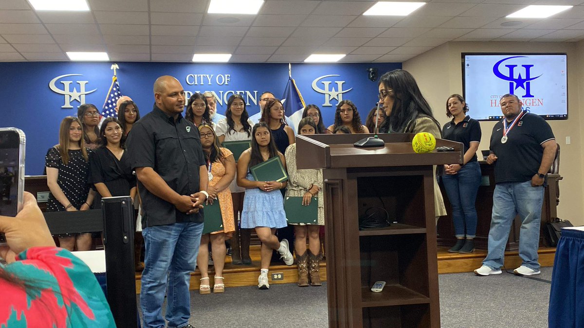 Lady Hawk Softball tweet media