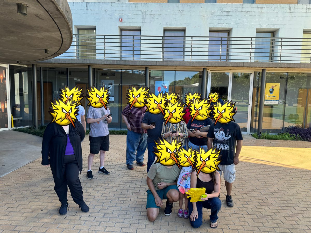 ATPTPodcast's tweet image. 🟡Addison had a solid group for Zapdos Raid Hour tonight. 

🌩️Appreciate the community coming out after a rainy week! We even had someone get a Hundo!

💛Until next time!

#PokemonGO #VisitAddison