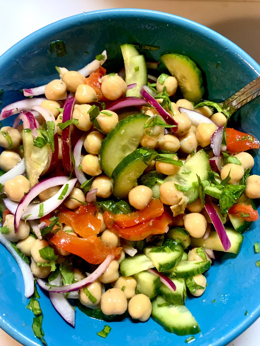 SikNik13's tweet photo. #mystcmeals #chefnikkimeow #vegan #summerrecipes ✨🖤🔮🥗😻

https://t.co/IrGPY3QElh https://t.co/WZliYBtRLO