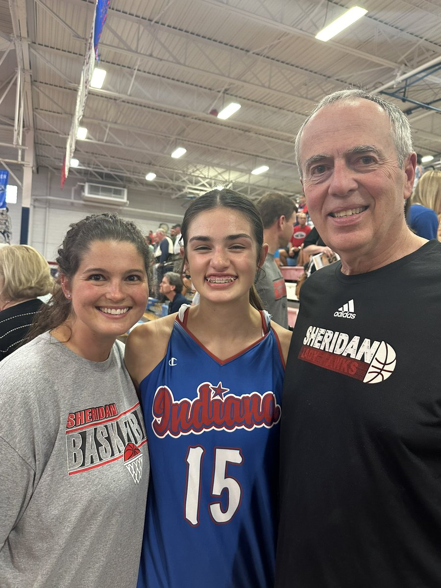 Congrats Kenzie on playing in the Junior All-Star game this evening. You make us so proud! 🖤❤️🤍👏🏼