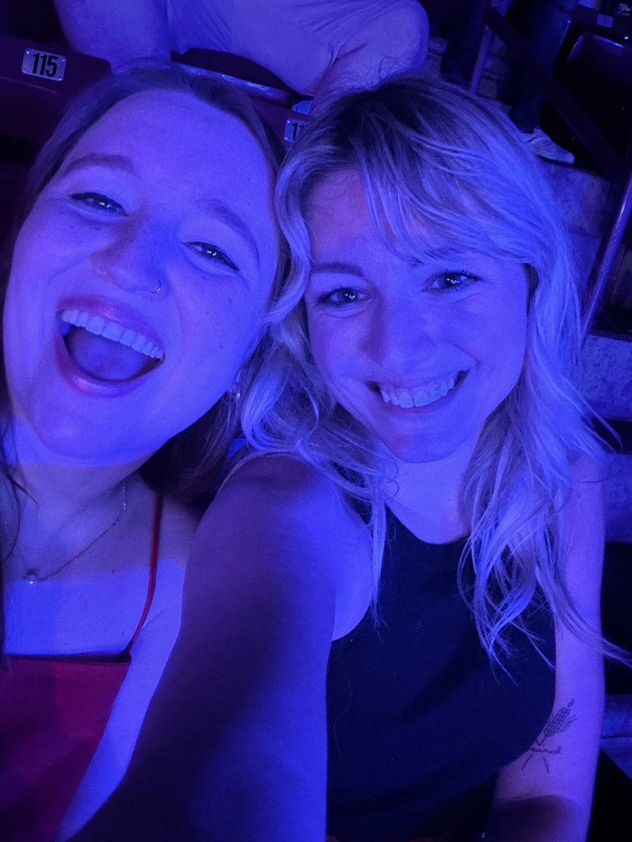 Shareholders concert with my day 1 🤠🥰