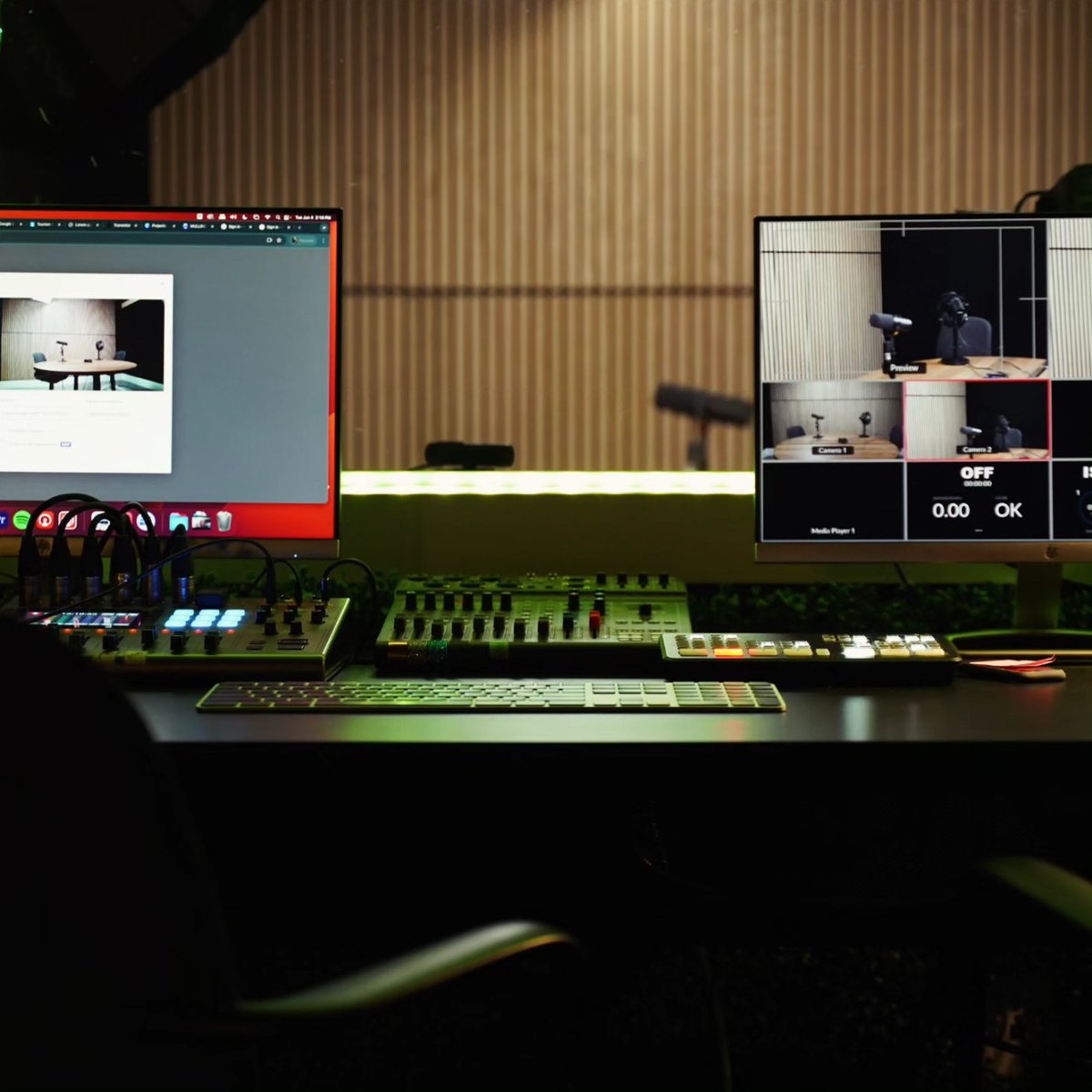 Canada Is Boring Podcast tweet media