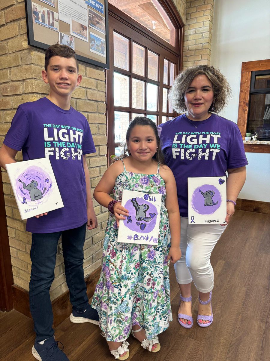 Jacantu32's tweet photo. I'm so so happy with the great turn out we had today at #thelongestday event. Loved that our kids joined us and learned about advocacy and how we can put a stop and #ENDALZ 💜 https://t.co/a4UnGCbAso