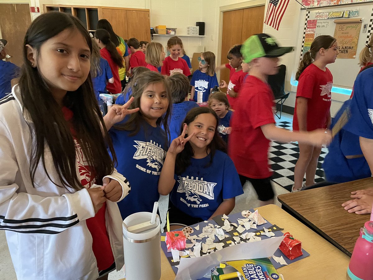 Partnered up with <a href="/MsThomasCCGS/">Tara Thomas</a>  class to make geometric cities! So fun and the kids were so creative. 🤗 <a href="/115ccgs/">Circle Center Grade School</a>