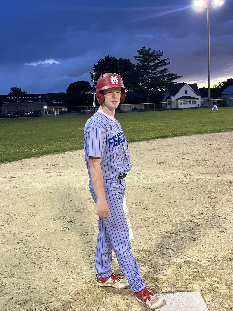 Holmen Town Ball tweet media