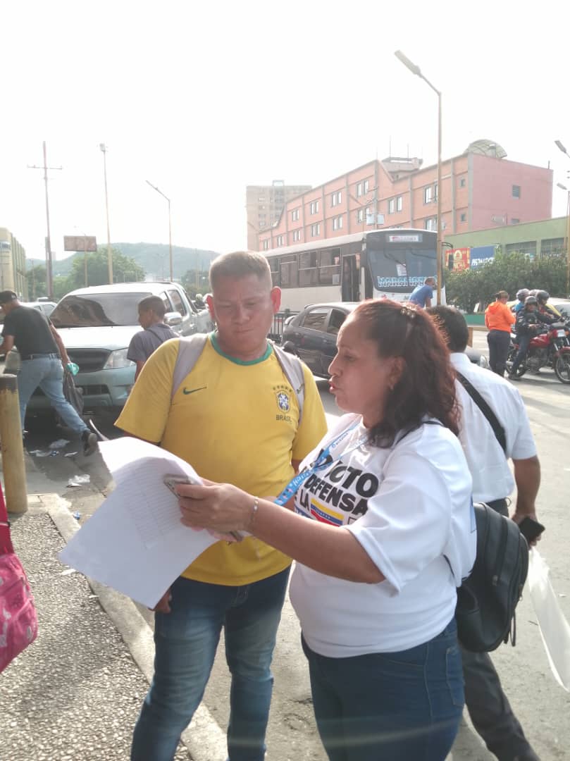 Excelente jornada de muestra de tarjetón y capacitación para el voto en favor de: Edmundo González Urrutia (<a href="/EdmundoGU/">Edmundo González</a>).  Actividad unitaria impulsada por el #FrenteAmplio de Mujeres de #Carabobo y apoyada por #MujeresEnAcción 

Con la Unidad y voto vamos a ganar con Edmundo 
#5J