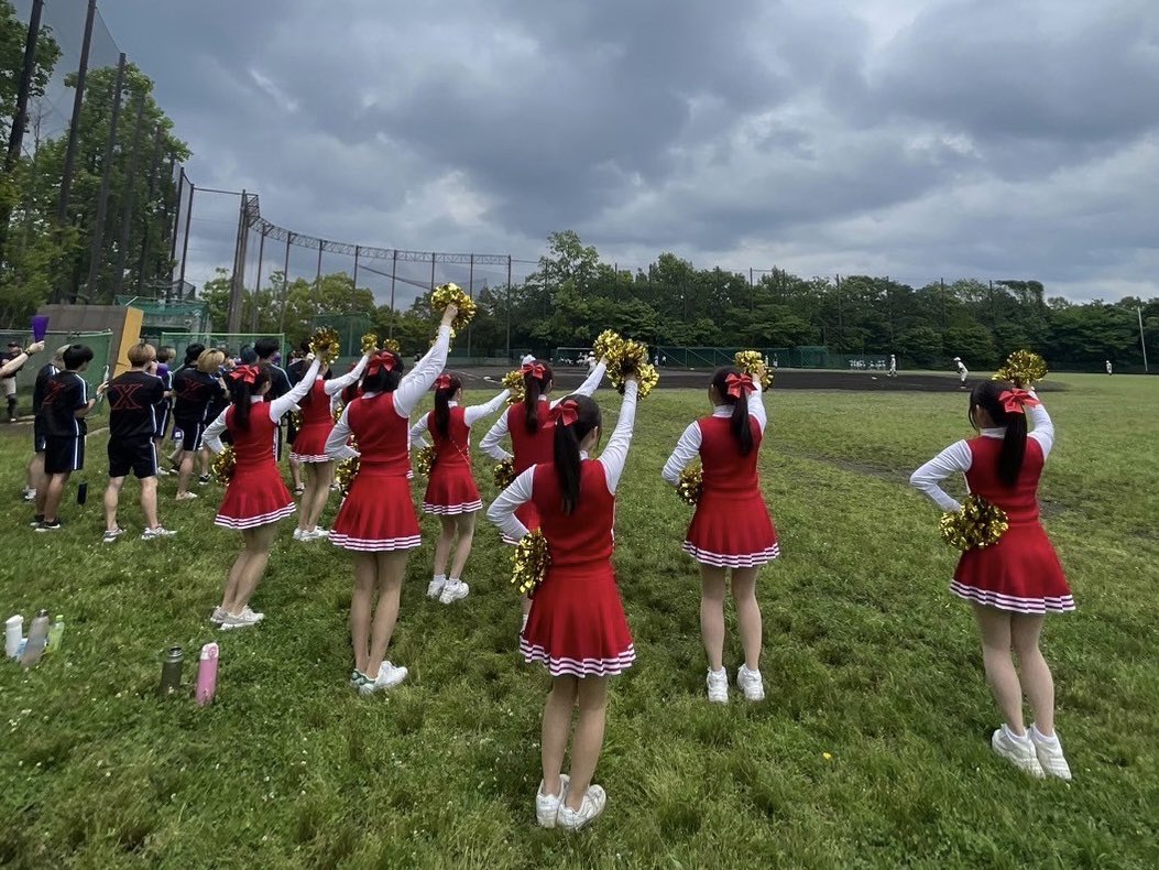 tmuRITZ's tweet photo. 【横市戦】

6/1（土）、2（日）に、横浜市立大学との定期戦が行われました✨

RITZは、開会式での合同演技のほか、男子バスケットボール部、準硬式野球部の応援をさせていただきました！！

そして、今回の横市戦が12期のデビューステージとなりました🌸

出場された両校の皆さん、お疲れ様でした！ https://t.co/9t7iBvMnrg