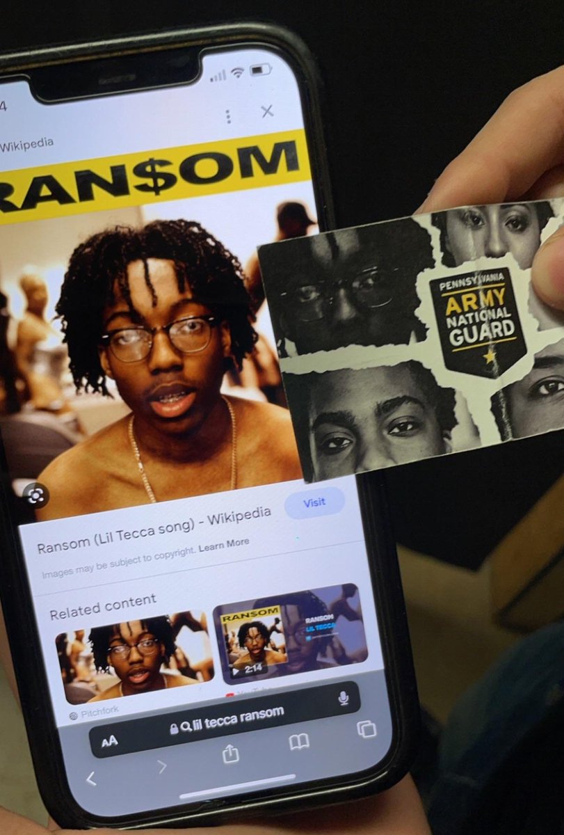 DatDaDatty's tweet image. They using the Lil Tecca ransom cover on US army cards😭