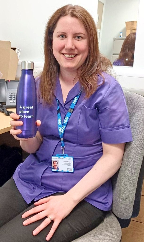 Barnsley AHPs (@barnsleyahps) on Twitter photo Thursday is 'my alternative route in Dietetics' and we hear from Rachel, our first Dietetic Apprentice!
"I’m Rachel and 3 months ago I started a Dietetic Degree Apprenticeship with <a href="/SHUDietetics_/">Sheffield Hallam Dietetics</a> while working as a Dietetic Assistant in the Barnsley community team.
1/4 Thursday is 'my alternative route in Dietetics' and we hear from Rachel, our first Dietetic Apprentice!
"I’m Rachel and 3 months ago I started a Dietetic Degree Apprenticeship with <a href="/SHUDietetics_/">Sheffield Hallam Dietetics</a> while working as a Dietetic Assistant in the Barnsley community team.
1/4