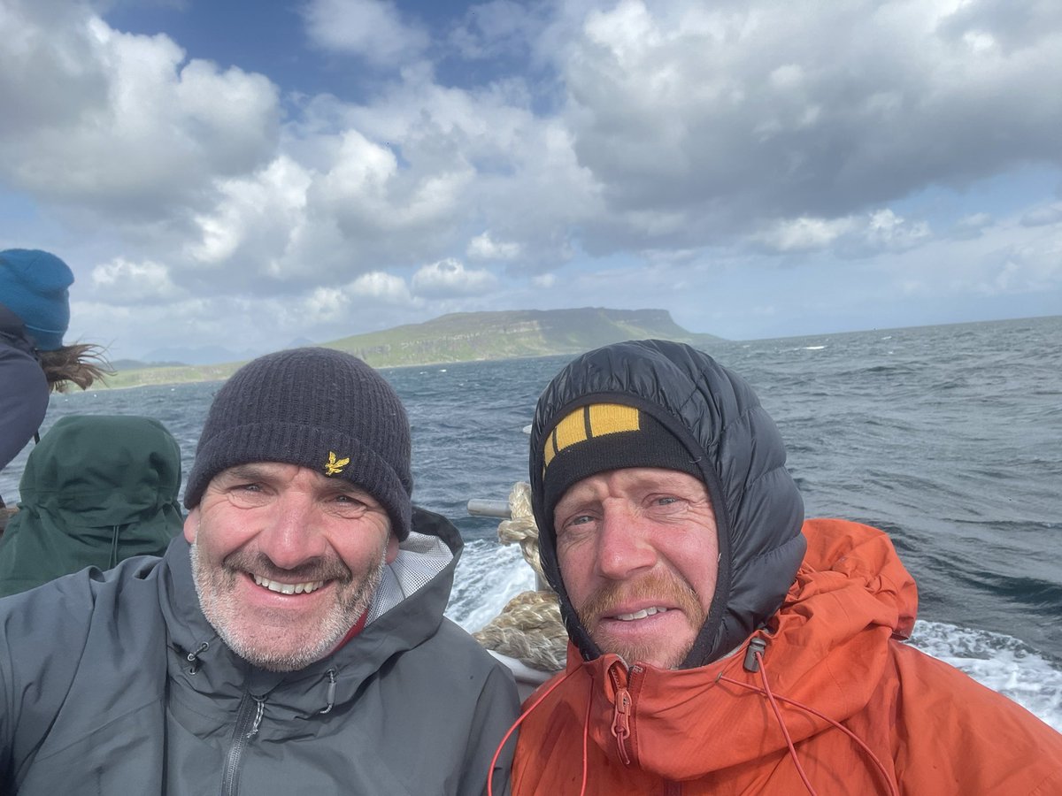 andy_harris1966's tweet photo. A brilliant day out from @FortWilliamLive to @isleofeigg 🚅⛴️🥾🏔️🏴󠁧󠁢󠁳󠁣󠁴󠁿💙 #ansgurr @AnSgurr https://t.co/RoOa0N5QJB