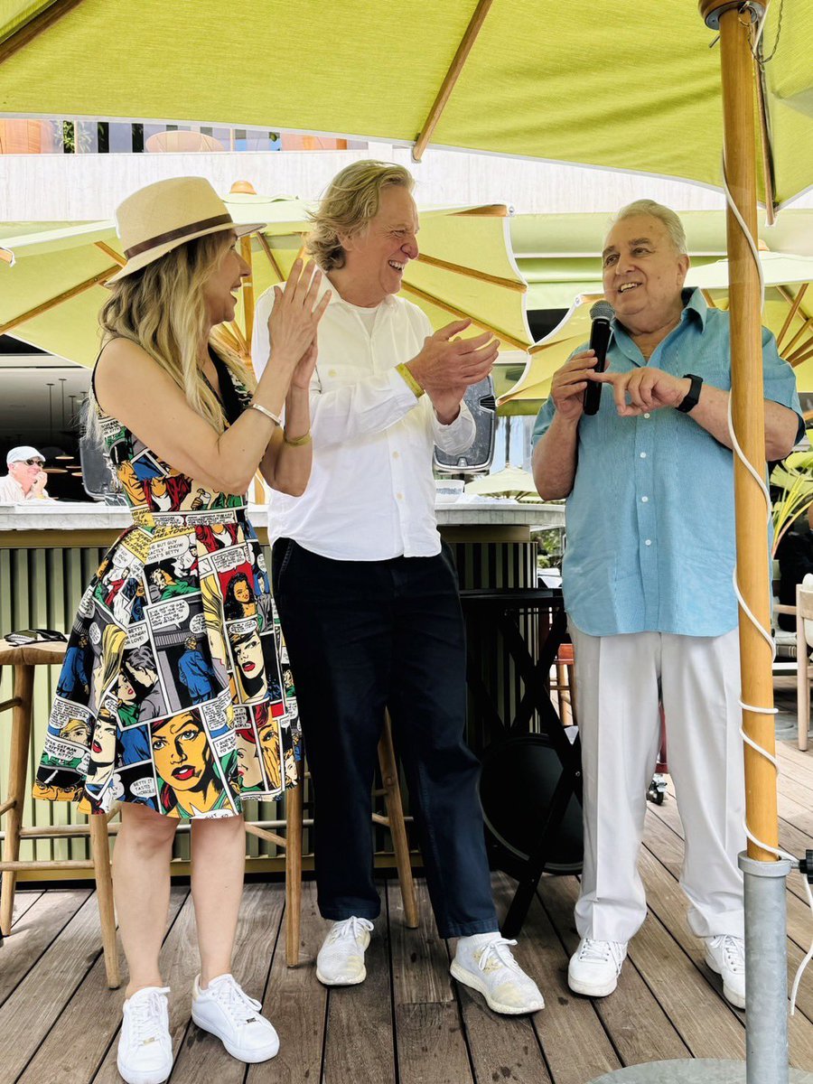 Simon Napier-Bell tweet media