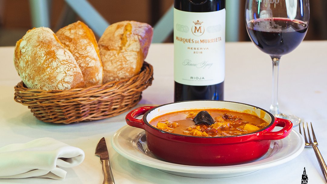 RestOviedo's tweet photo. ¡Vive Asturias sin salir de Madrid! Nuestra comida te transportará al paraíso asturiano con cada bocado - #RestauranteOviedo https://t.co/AZhzuGAuGj