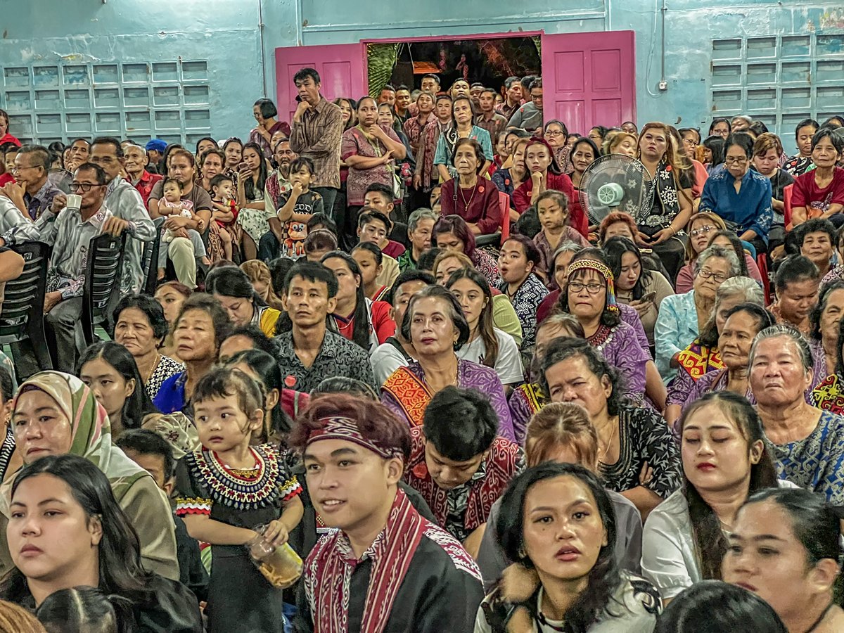 ybkarimhamzah's tweet photo. Over 500 of our folks in #Asajaya attended this year's #Gawai #Dayak gathering held at Kpg Sampun Kelili &amp; they include those from #Malay #Chinese #Bidayuh community as well. It's great to see all of them gathering in one place showing #unity #togetherness @JapenSarawak @rtm_swk https://t.co/CyNniQGIHB