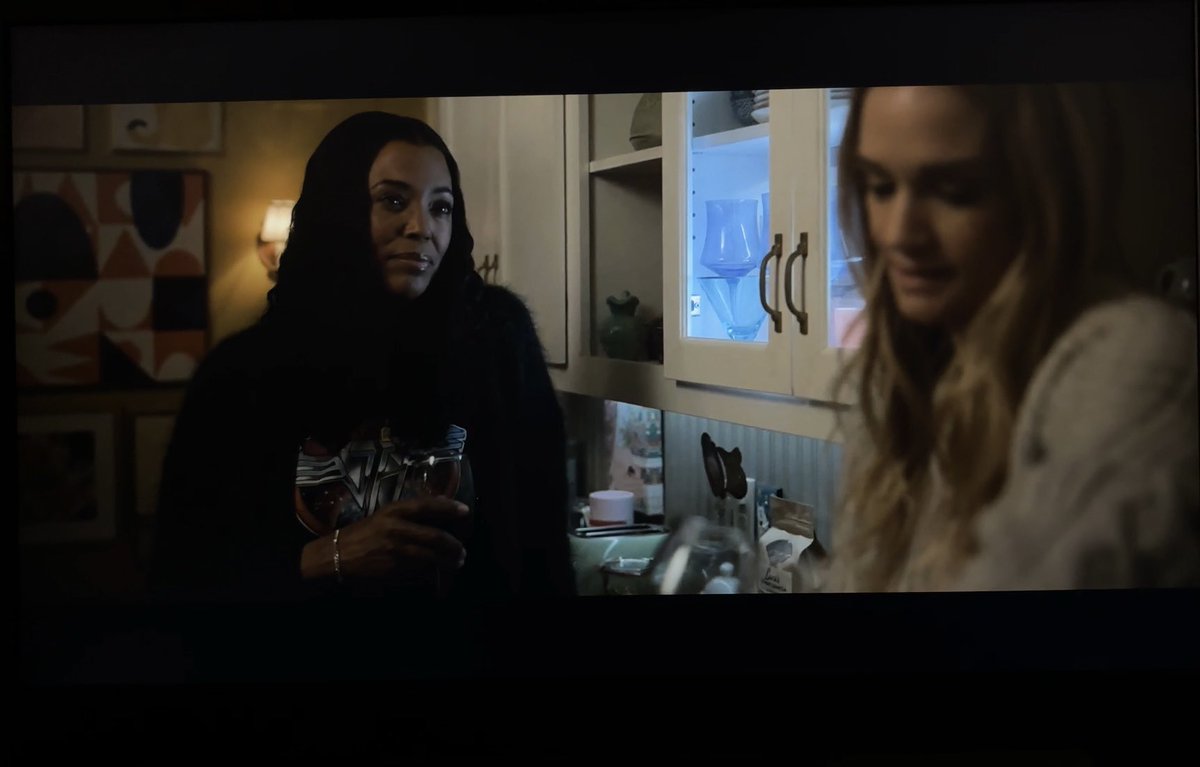 lesbjj's tweet photo. the way tara looked at jj when she asked about emily … she knows i fear https://t.co/2VVsn9PVCr