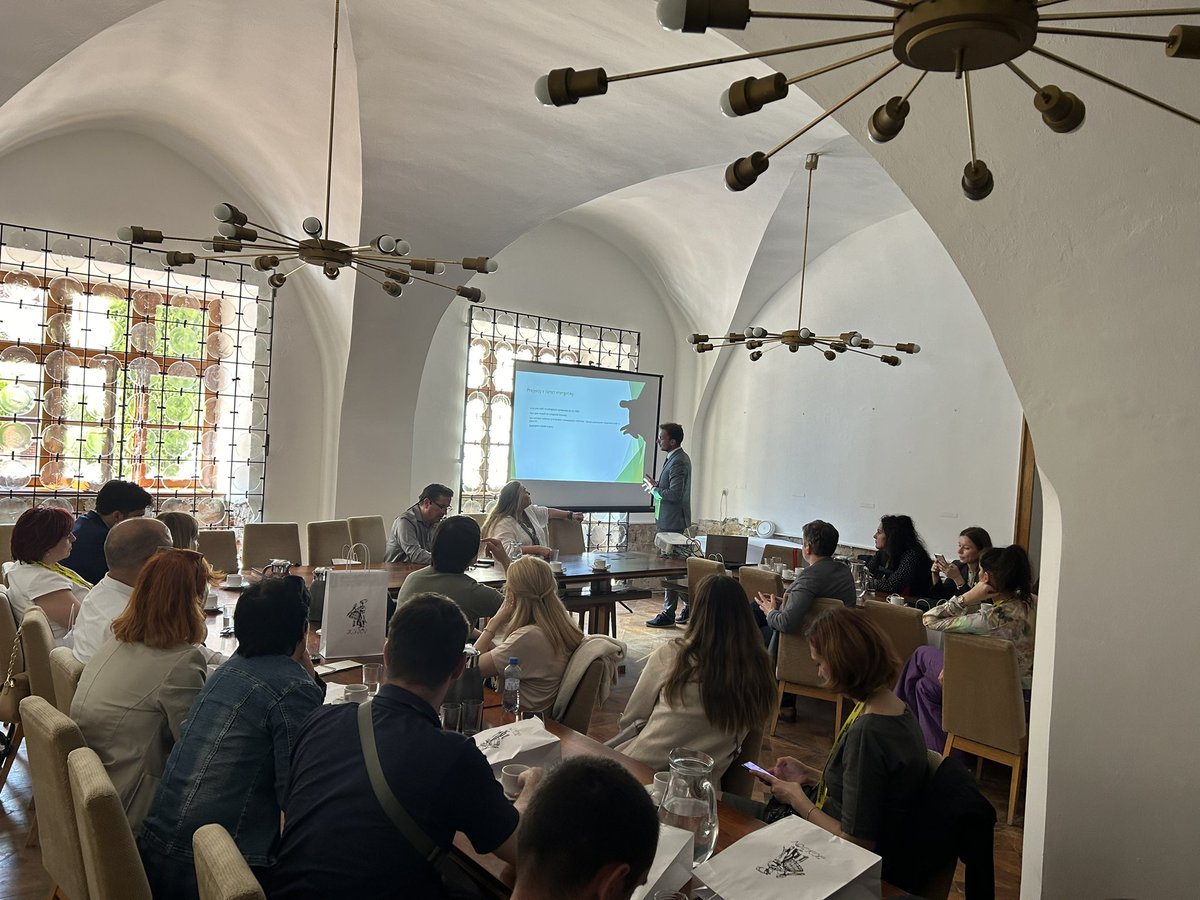 EnergyClimateWB's tweet photo. 🔹 Participants also visited Kyjov,🇨🇿, seeing firsthand the impact of smart projects on quality of life. This visit, in collaboration with @mzpcr, is part of the EU4 Energy Transition project, co-funded by the EU 🇪🇺 and @BMZ_Bund 🇩🇪.

#Sustainability #SmartCities https://t.co/VfCLrpeARQ