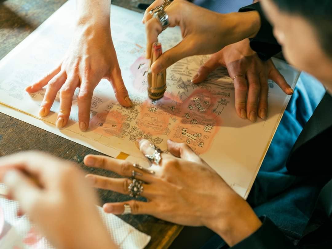 kobecityPR's tweet photo. 【Hanafuda-making Workshop🎴】

Ever wanted your own deck of traditional Japanese cards?
Well, now you can try to make your own!
This workshop includes stencil-printing and back-pasting of hanafuda cards, facilitated by Marcus Richert, who previously hosted the workshop in Kyoto. https://t.co/G4tDw1c3KF