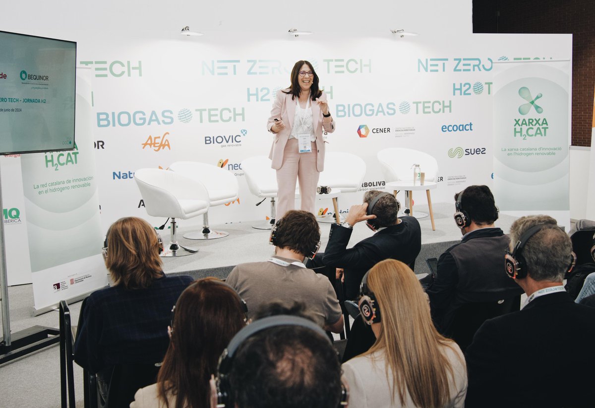 xarxaH2CAT's tweet image. Así cerramos la jornada #H2TECH en la @FeriaNetZero. Durante la tarde pudimos conocer los proyectos de @cnh2_es y @CENER_Energia, abordamos la seguridad del hidrógeno con @BEQUINOR y los retos del sector en una mesa redonda. Hoy os esperamos de nuevo en el stand D3.