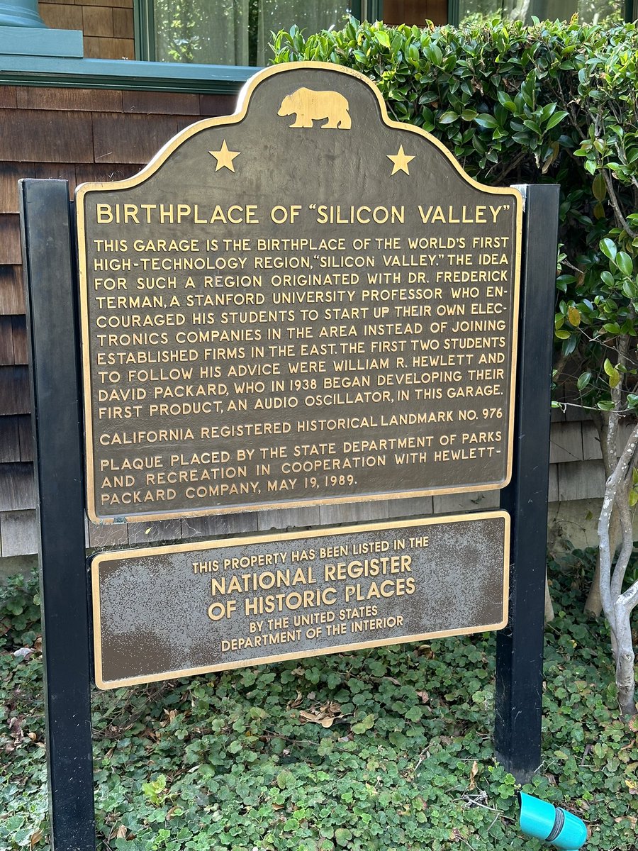 aleemkhan's tweet photo. An exciting few days spent at Silicon Valley - Google, Apple, and Stanford Campuses as we expand into the US. Great networking and learning experiences in the last few days with more to follow. #datainvent #partnerships #digitaltransformation #networking https://t.co/LcWOu9jdnP